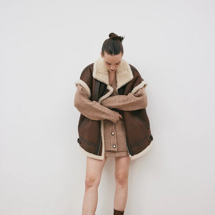 Arcane Fox - Women's Oversized Shearling Leather Vest In Chocolate Brown