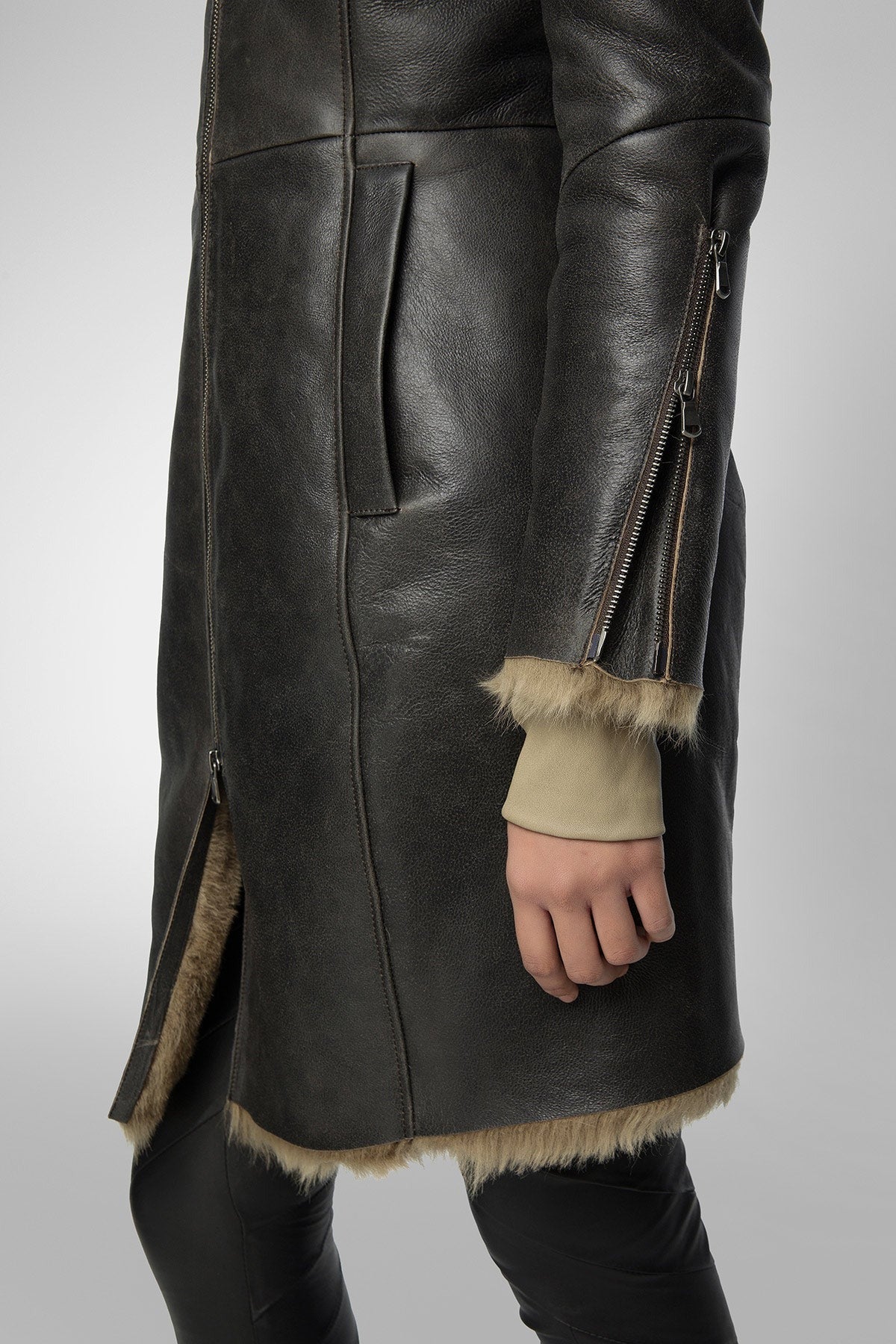 Women's Shearling Parka Leather Coat In Black Arcane Fox