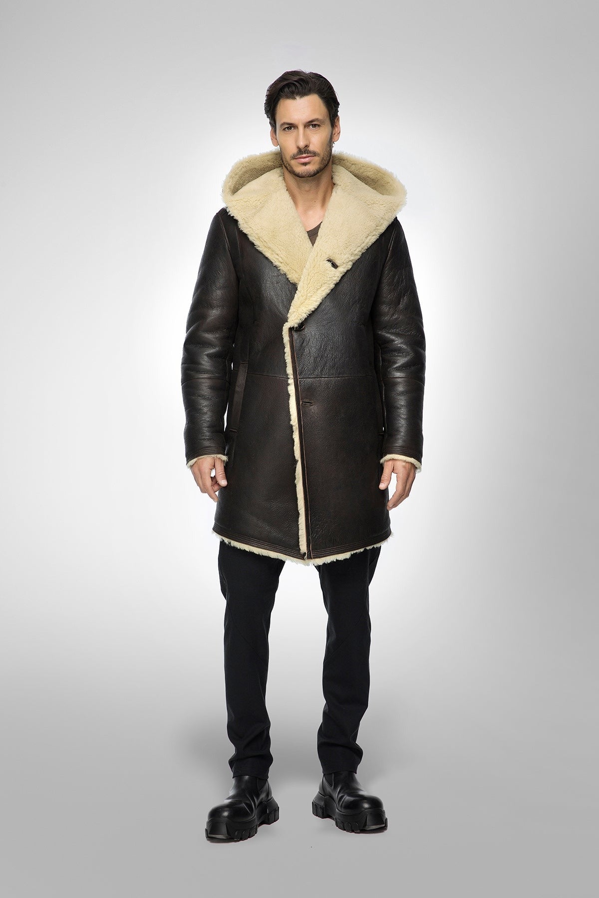 Men's Hooded Sheepskin Shearling Leather Coat In Black