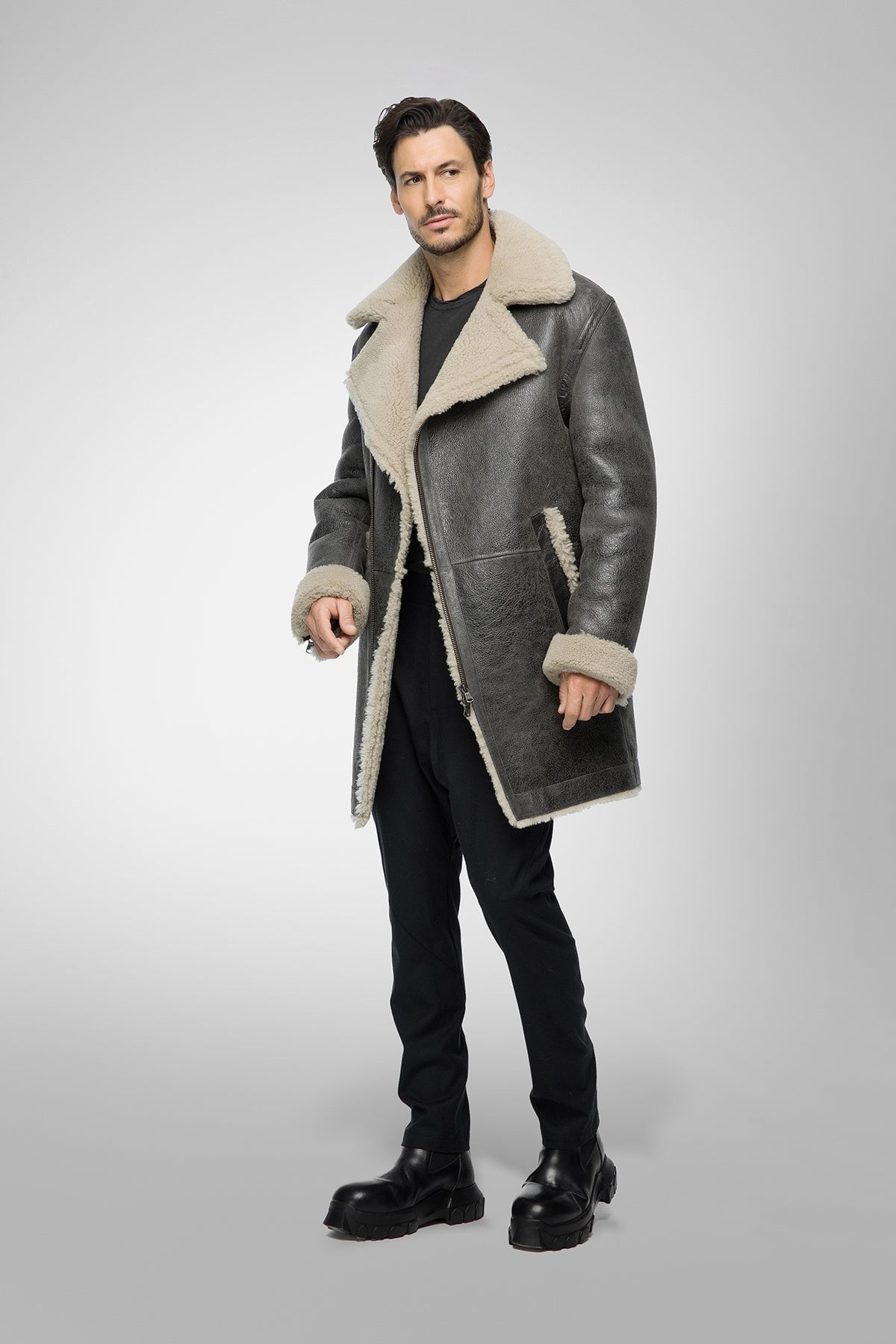 Men's Shearling Leather Coat In Gray