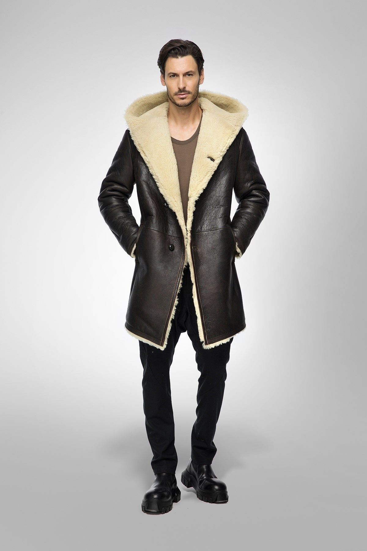 Men's Hooded Sheepskin Shearling Leather Coat In Black