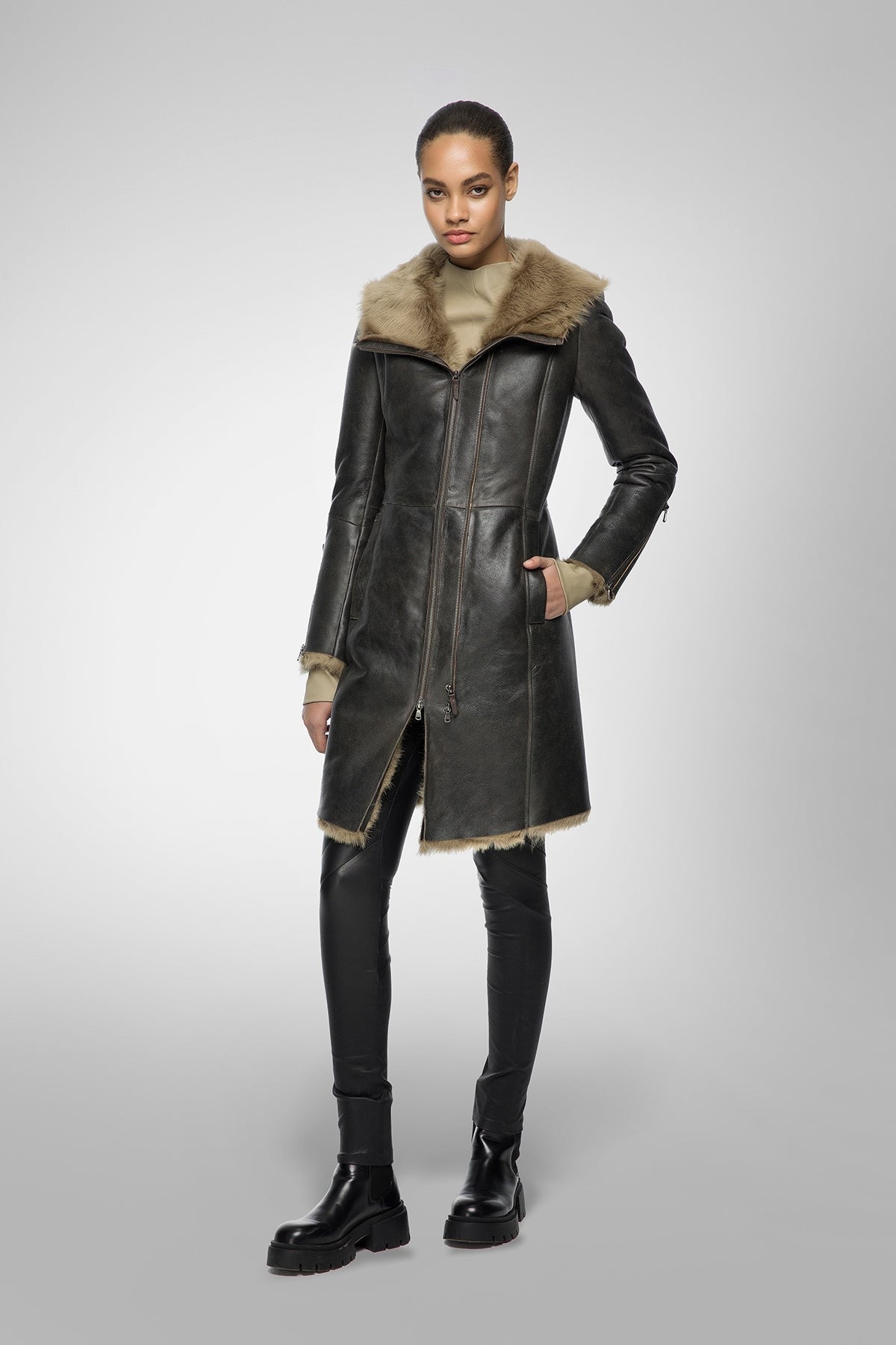 Women's Shearling Parka Leather Coat In Black Arcane Fox