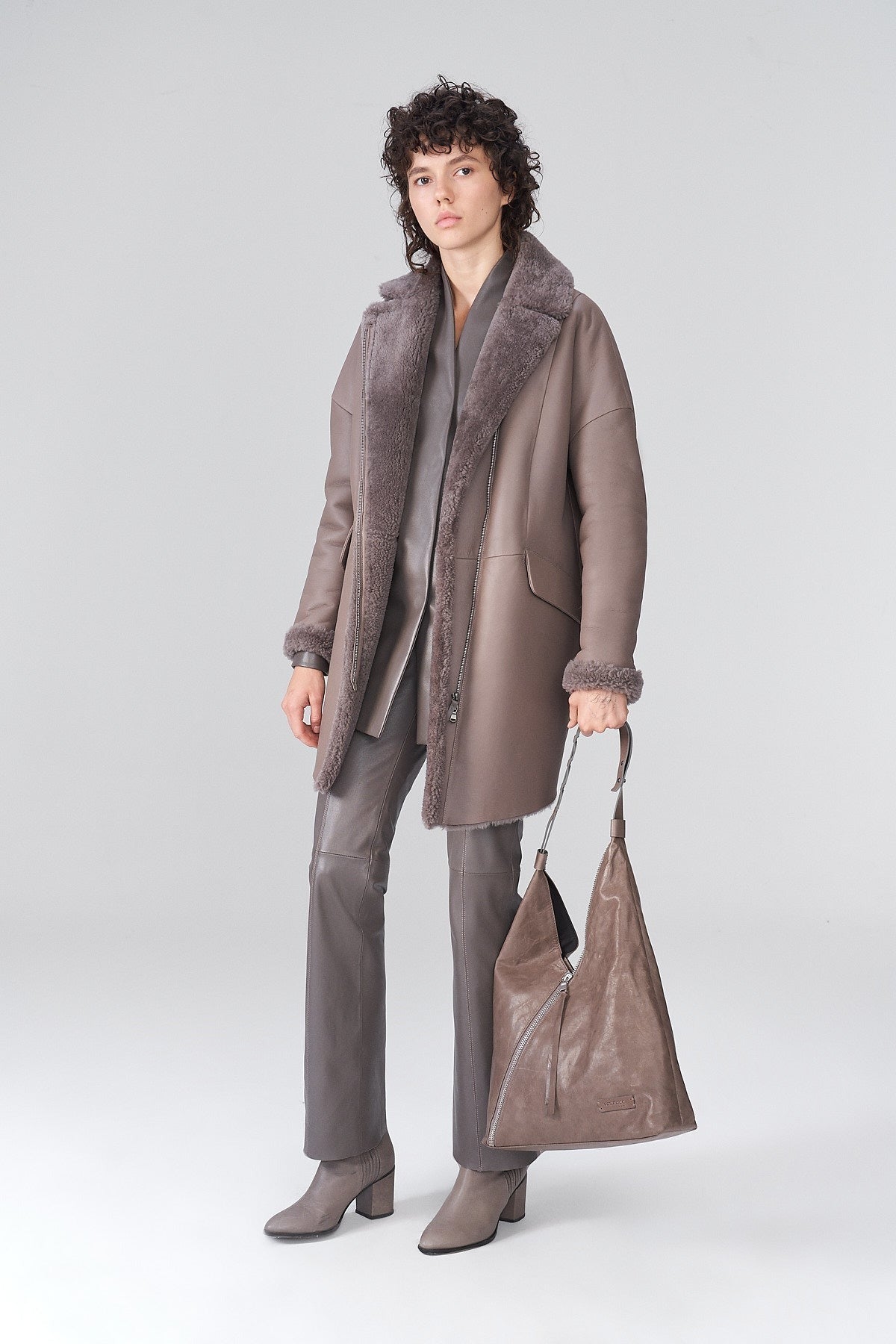 Women's Sheepskin b7 Bomber Leather Coat In Brown Arcane Fox