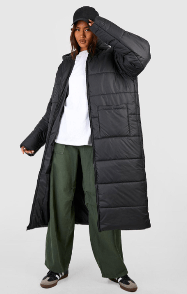 Arcane Fox - Women's Trench Puffer Oversized Coat In Black With Hood