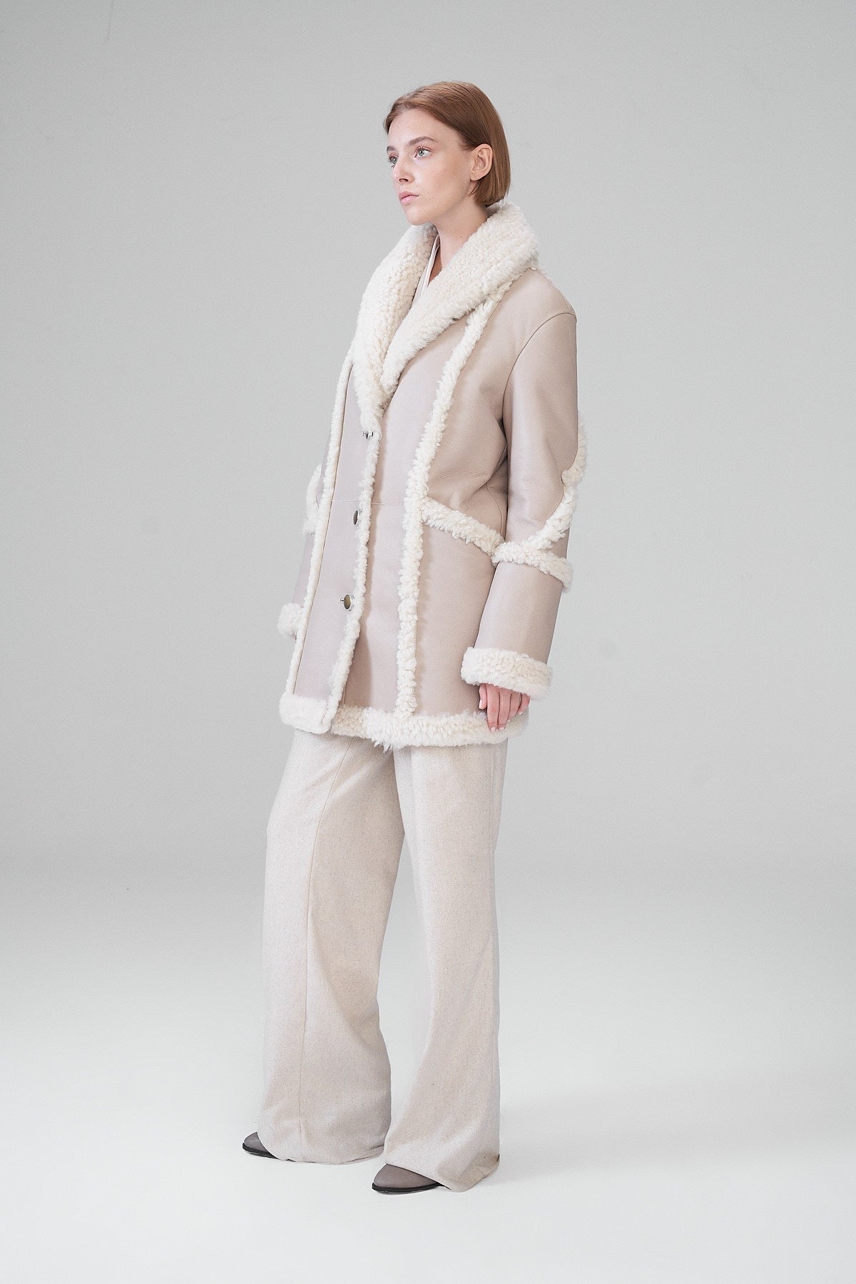 Women's B7 Shearling Fur Leather Coat in Off-White Arcane Fox
