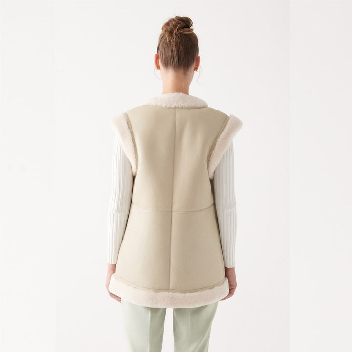 Arcane Fox - Women's Shearling Leather Vest In Off-White