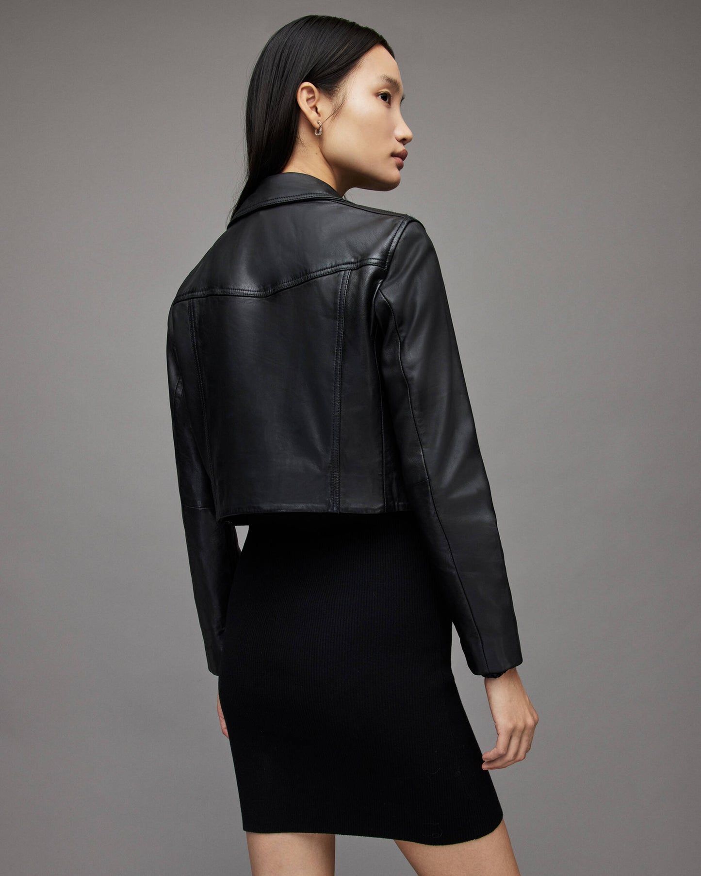 Women's Cropped Leather Biker Jacket In Black